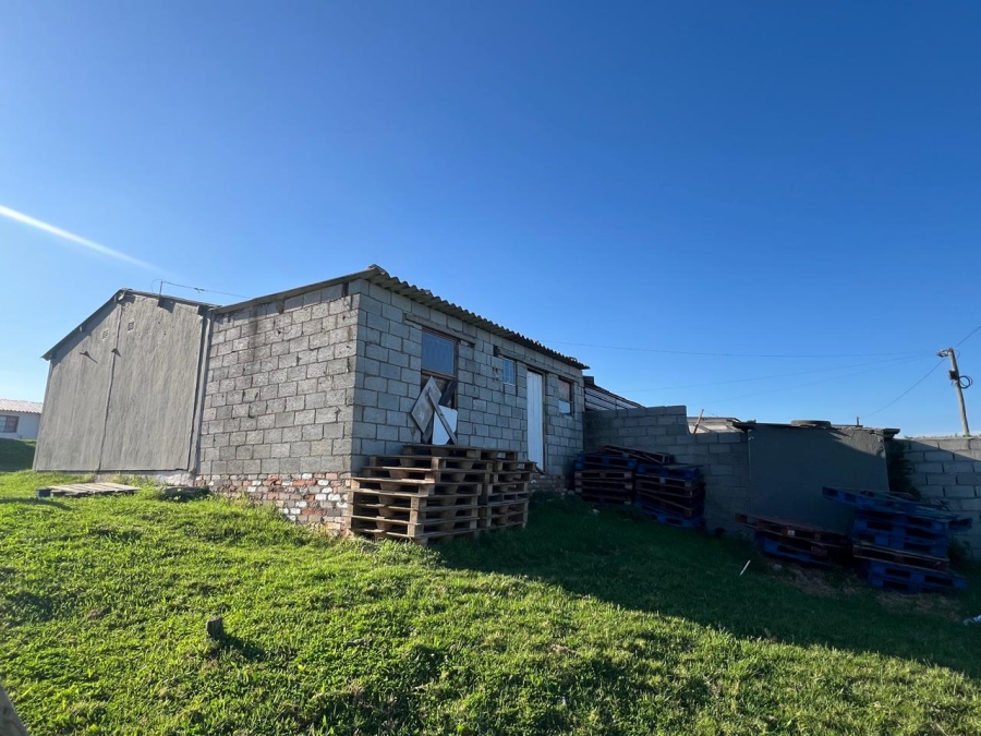 2 Bedroom Property for Sale in West End Eastern Cape